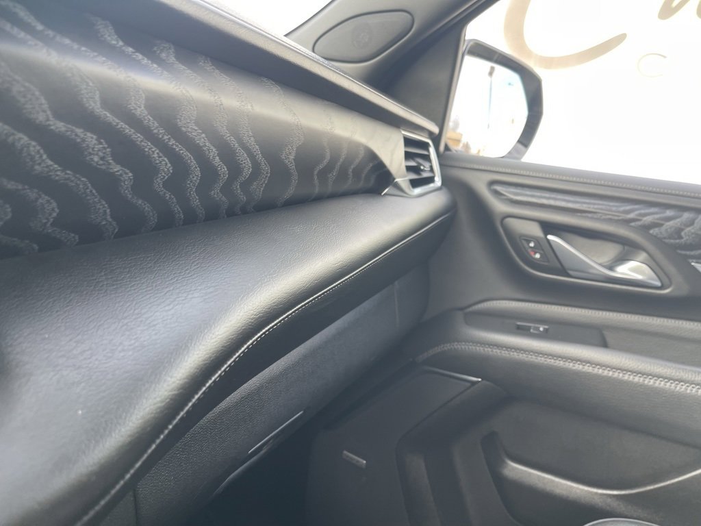 Used 2023 GMC Yukon Denali w/ Denali Reserve Package image 35