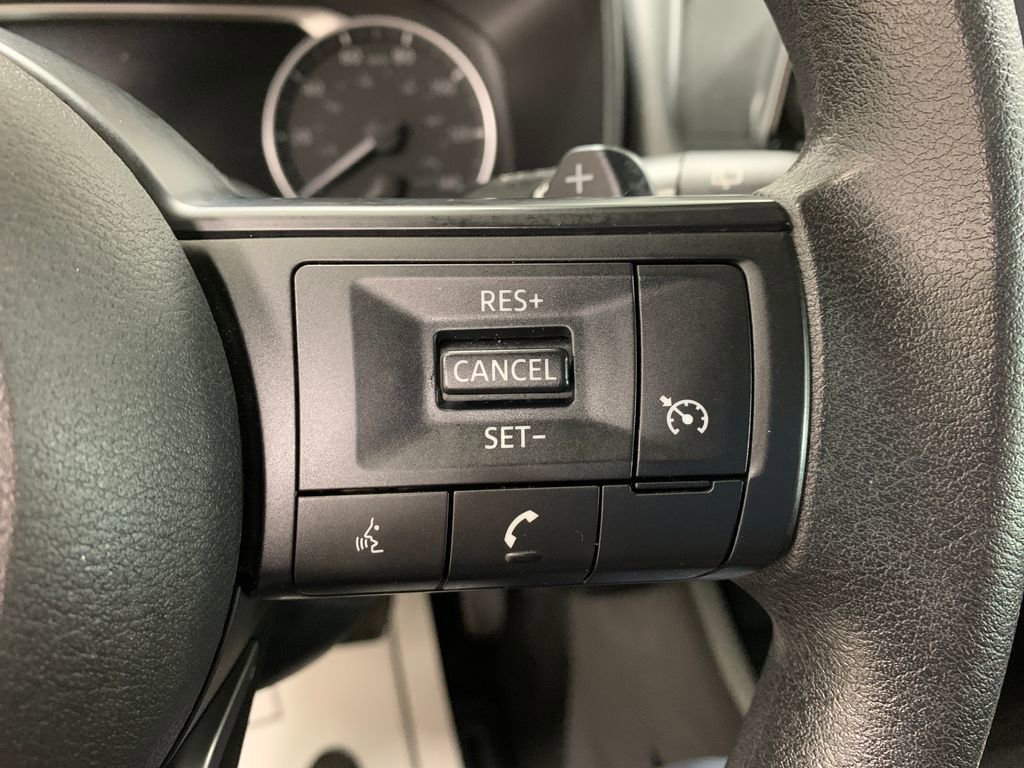 Used 2023 Nissan Rogue S image 22