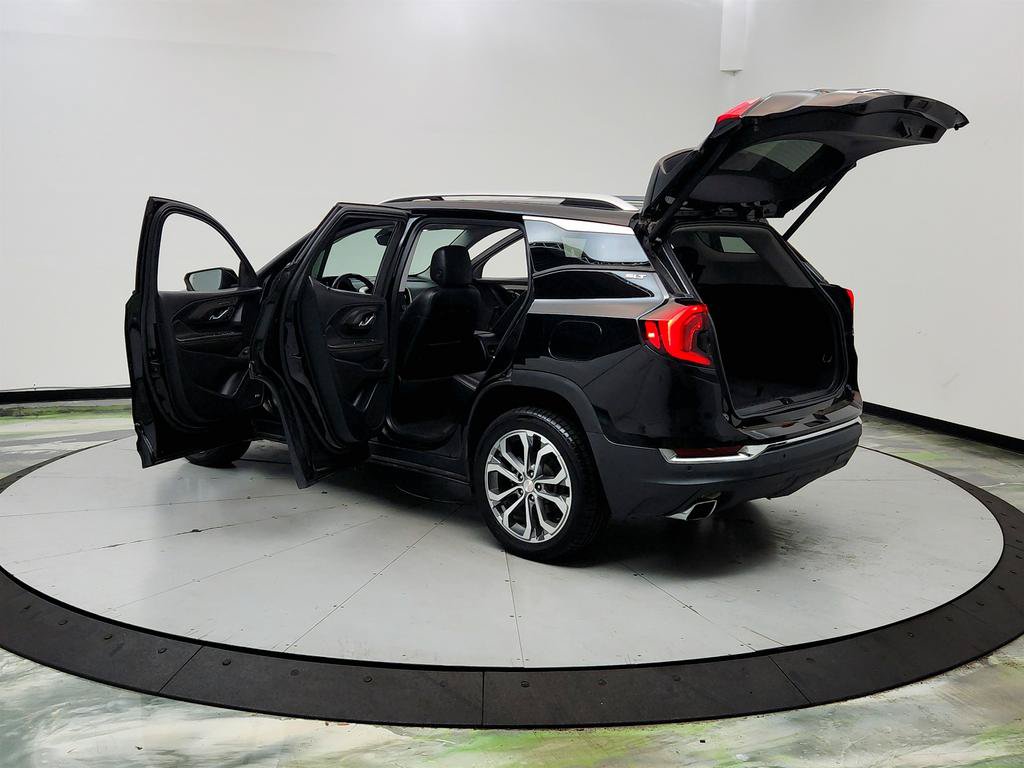 Used 2020 GMC Terrain SLT w/ GMC Pro Grade Package AWD/4WD image 12