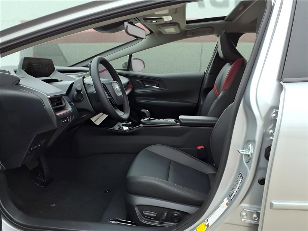 New 2026 Toyota Prius Plug-In Hybrid FWD image 12