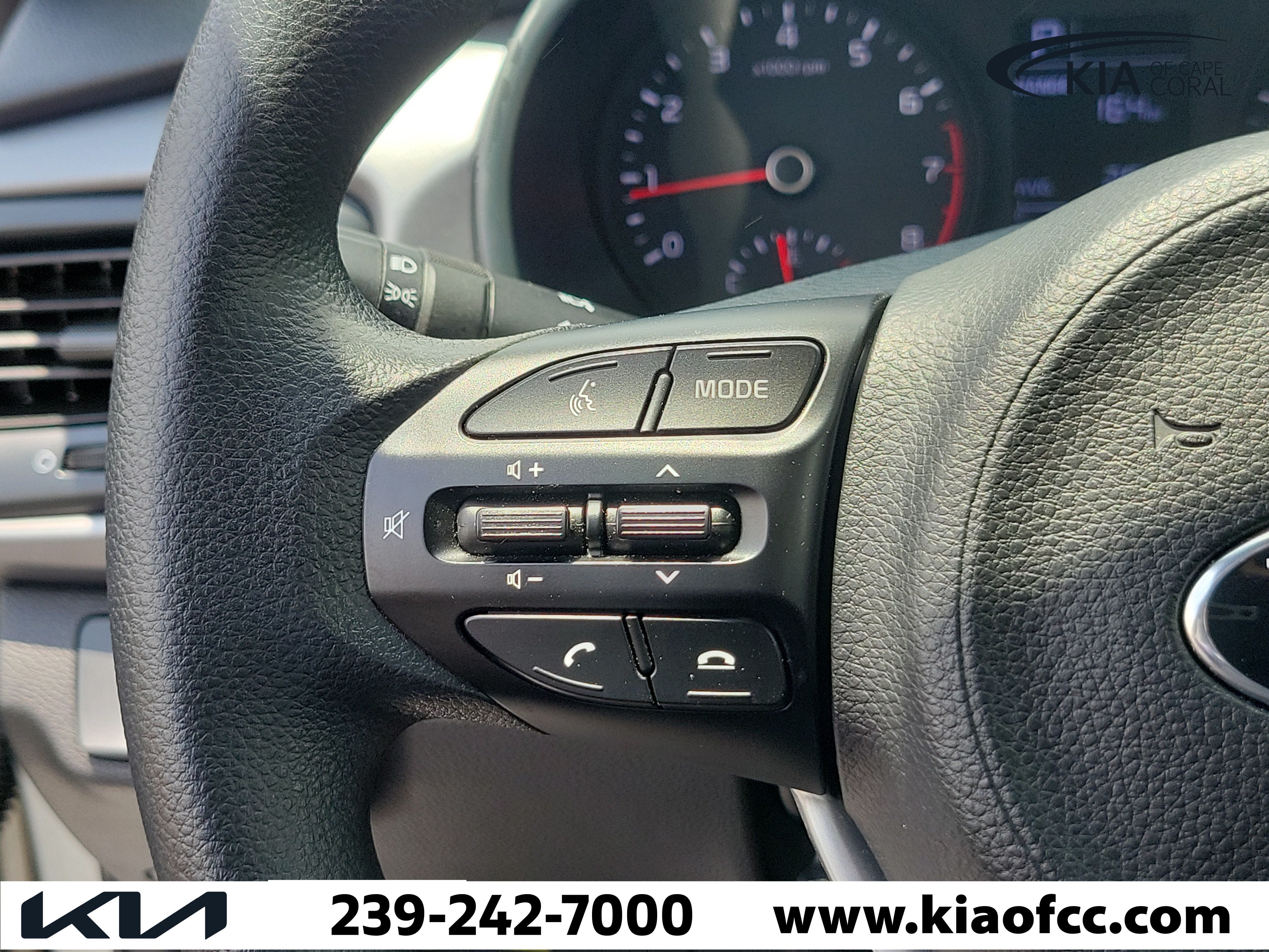 Used 2021 Kia Rio LX FWD image 23