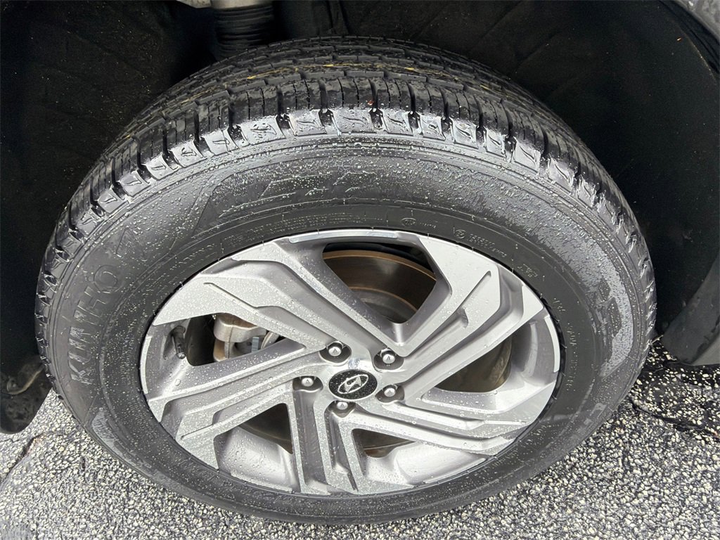 Used 2023 Hyundai Santa Fe SEL image 17