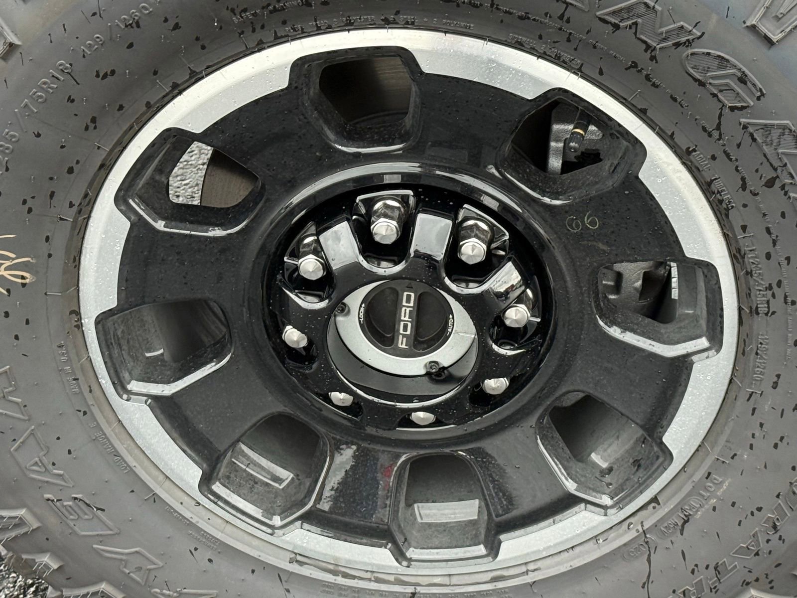 New 2026 Ford F350 4x4 Crew Cab Super Duty image 13