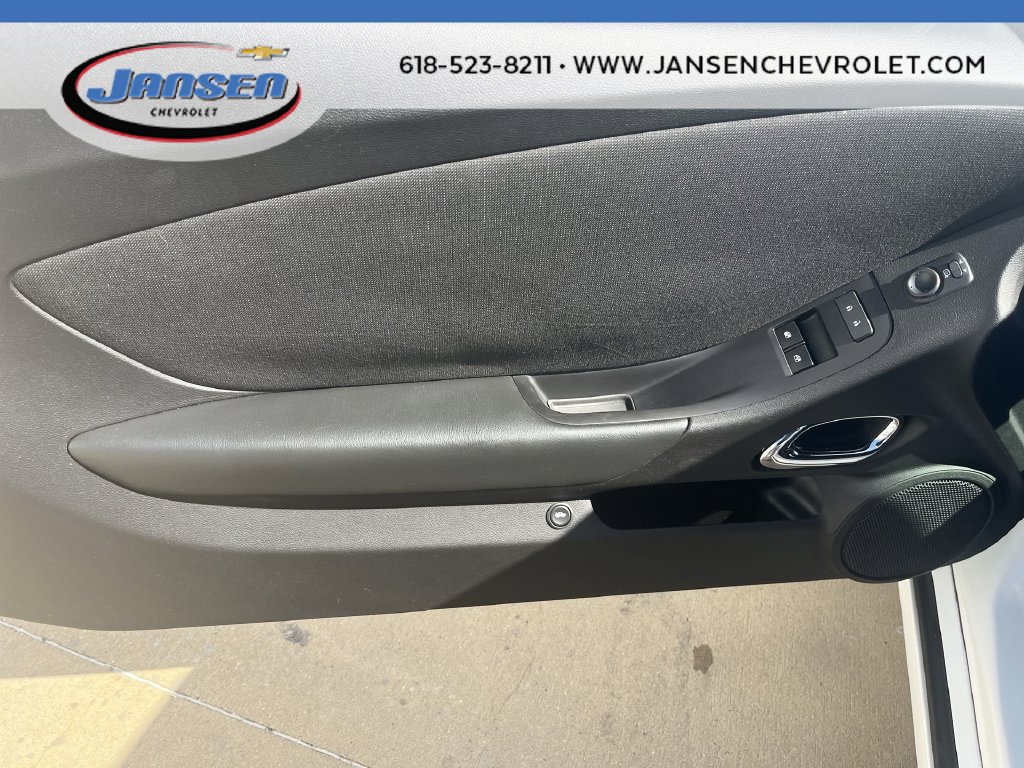 Used 2015 Chevrolet Camaro LT w/ 1LT Preferred Package RWD image 22