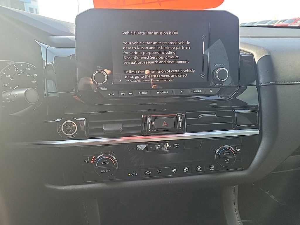 Used 2022 Nissan Pathfinder SV AWD/4WD image 10