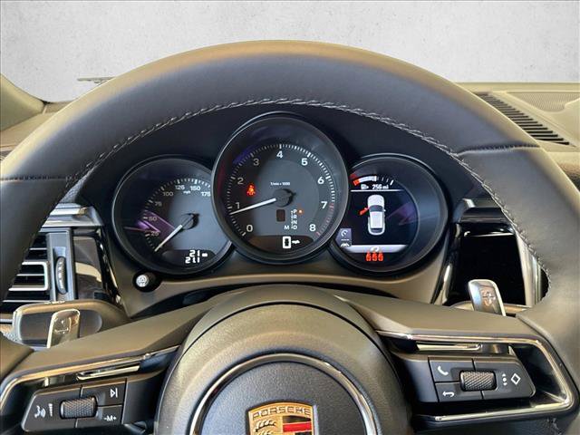Certified 2026 Porsche Macan Turbo AWD/4WD image 15