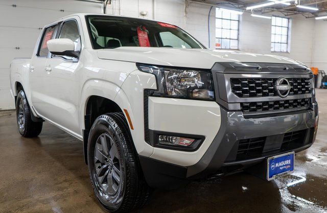 Certified 2025 Nissan Frontier SV w/ SV Convenience Package image 4