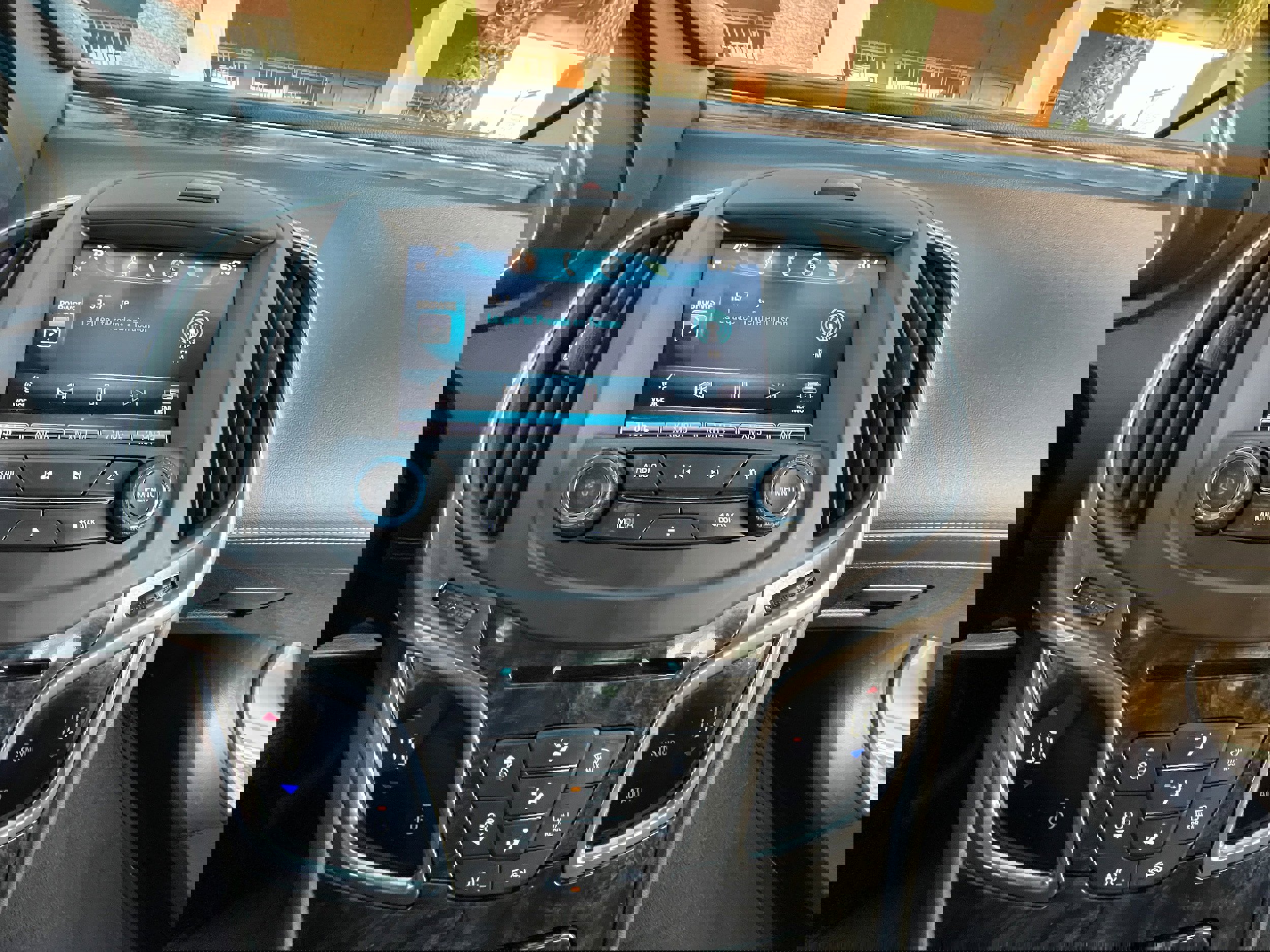 Used 2014 Buick LaCrosse image 15