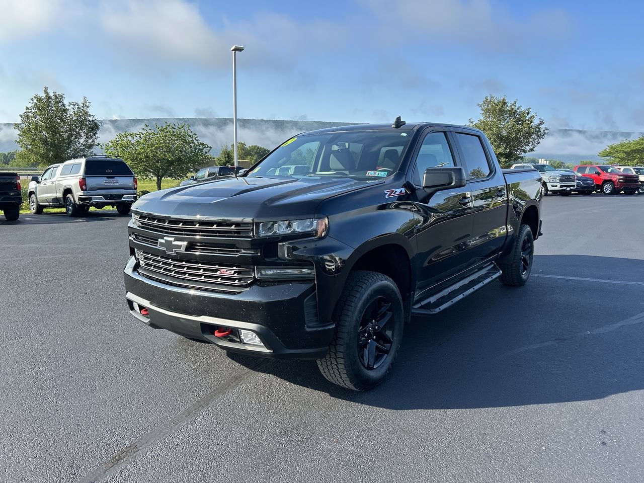 Used 2019 Chevrolet Silverado 1500 LT Trail Boss AWD/4WD video 3