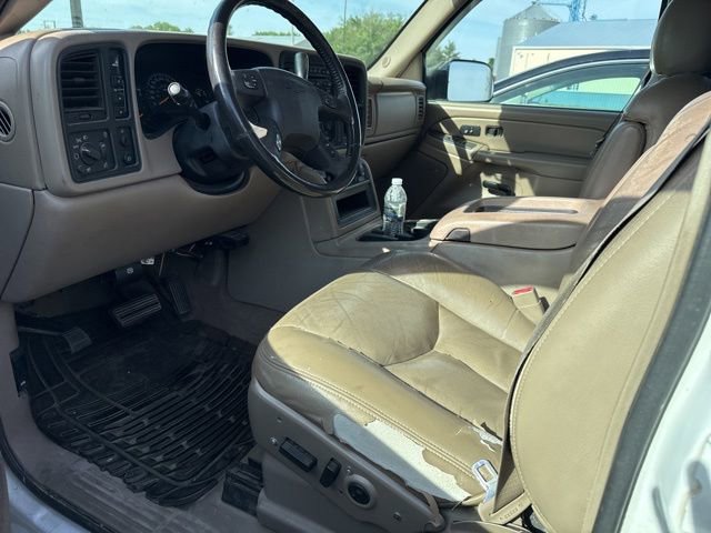 Used 2004 Chevrolet Silverado 2500 LT AWD/4WD image 10