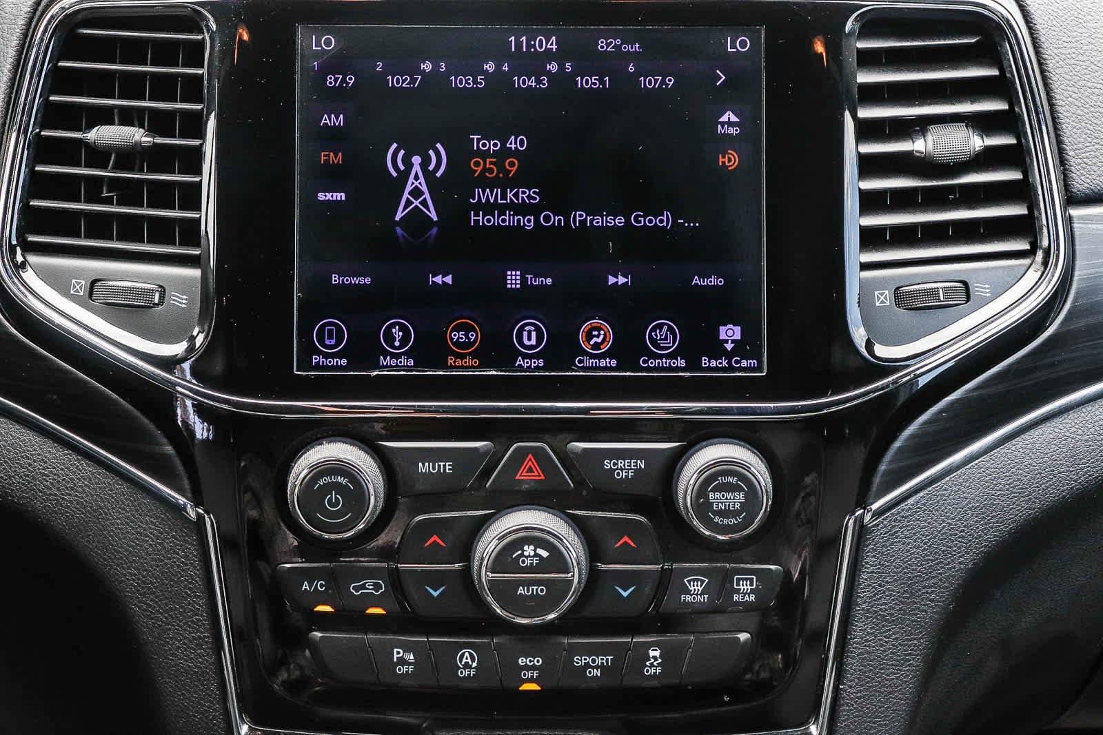 Used 2019 Jeep Grand Cherokee Limited RWD image 18