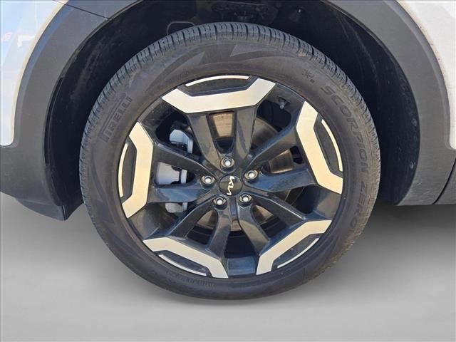 Used 2025 Kia Telluride S AWD/4WD image 10