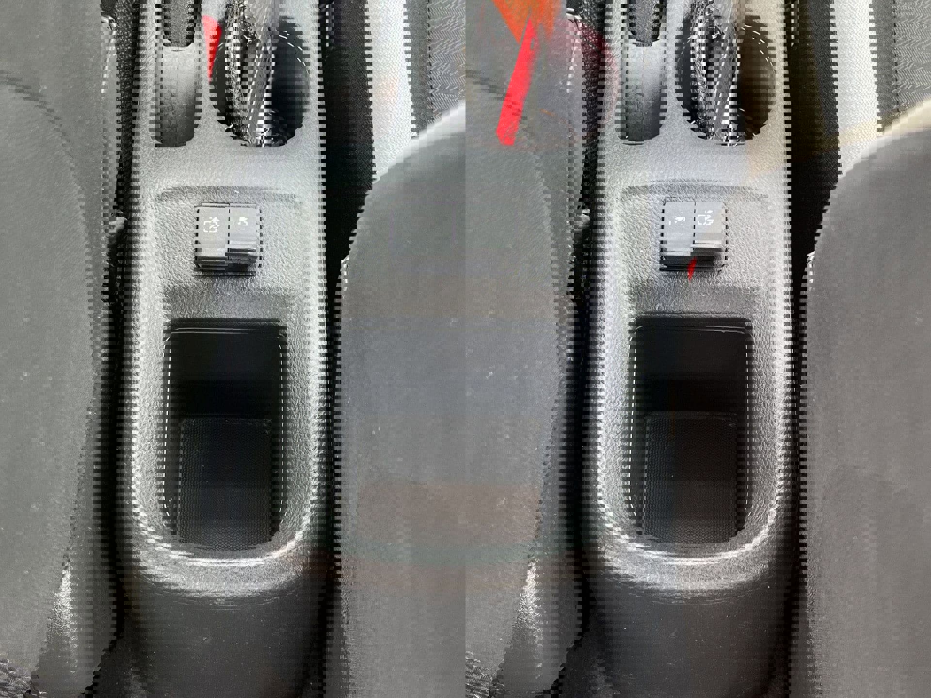 Used 2021 Nissan Versa SV image 18