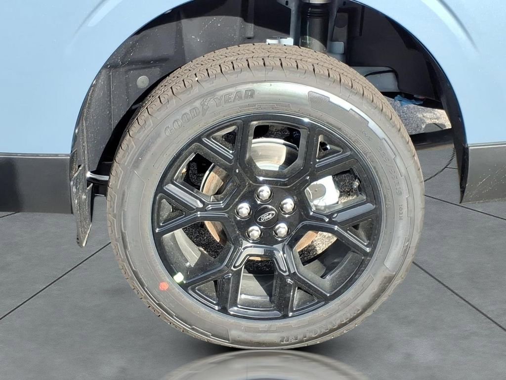 New 2026 Ford Maverick Lariat w/ Black Appearance Package image 4