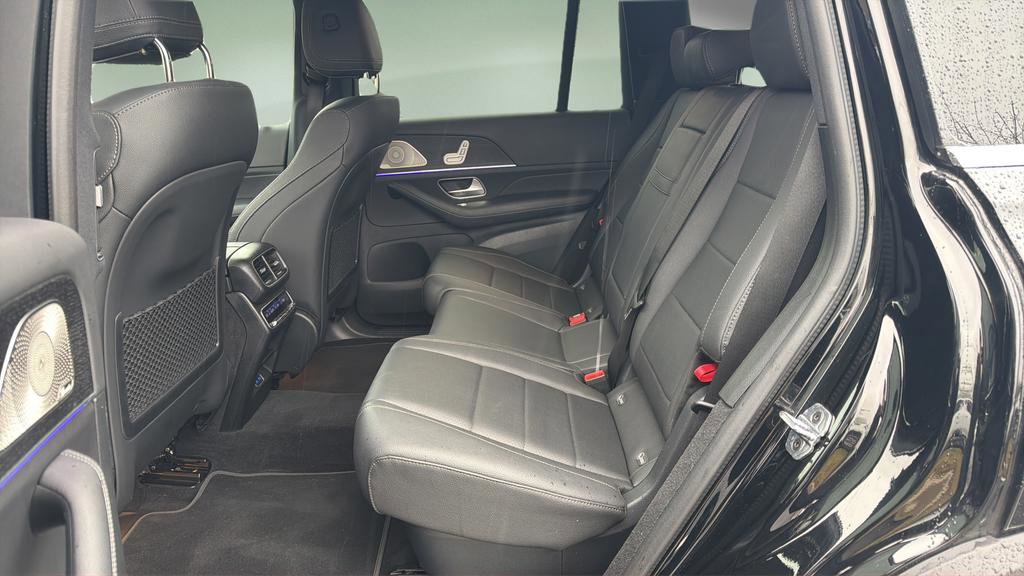 Used 2025 Mercedes-Benz GLS 450 4MATIC image 17