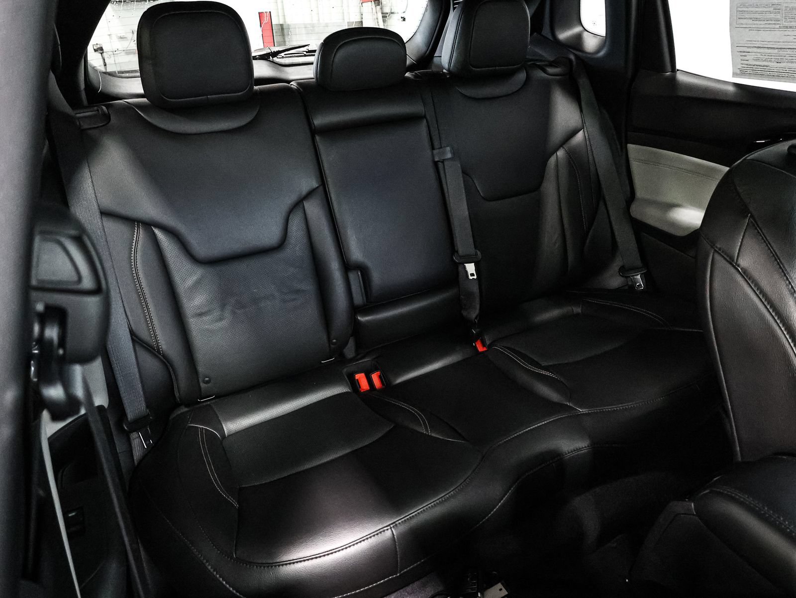 Used 2023 Jeep Compass Limited AWD/4WD image 23
