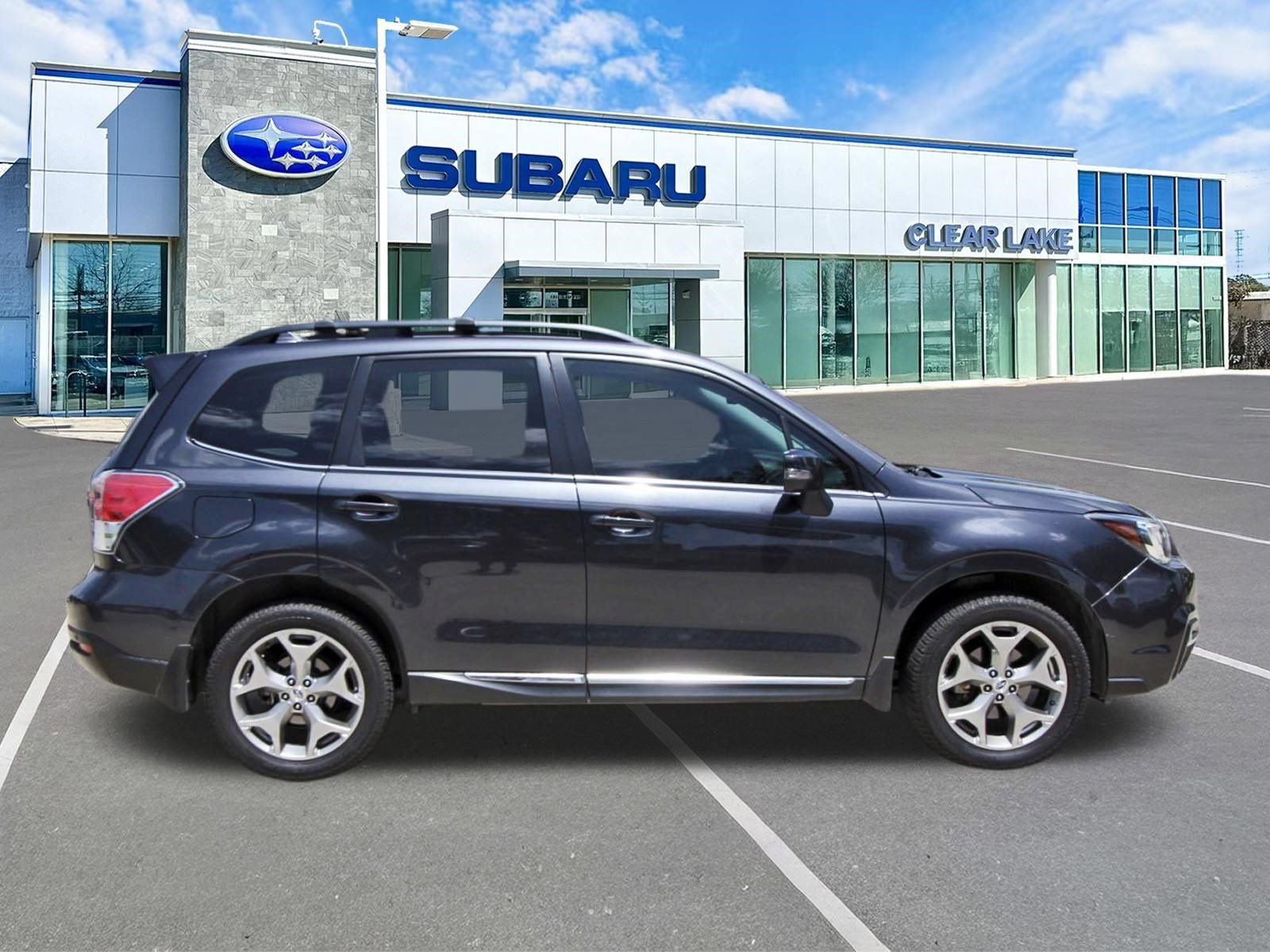 Used 2017 Subaru Forester 2.5i Touring AWD/4WD image 7
