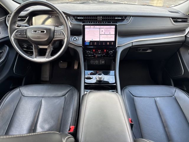 Used 2022 Jeep Grand Cherokee Limited image 4