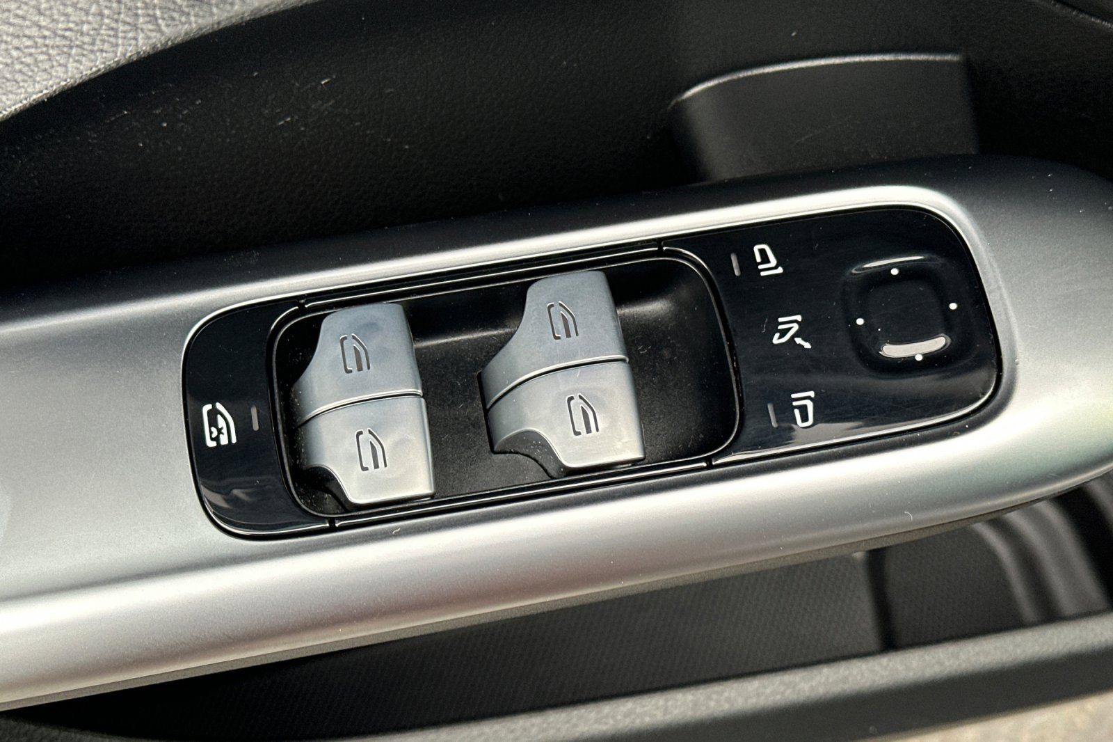 Used 2022 Mercedes-Benz C 300 Sedan image 15