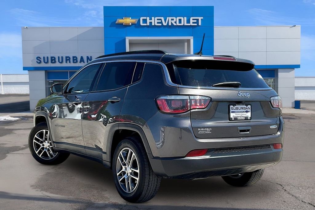 Used 2018 Jeep Compass Latitude w/ Popular Equipment Group FWD image 12