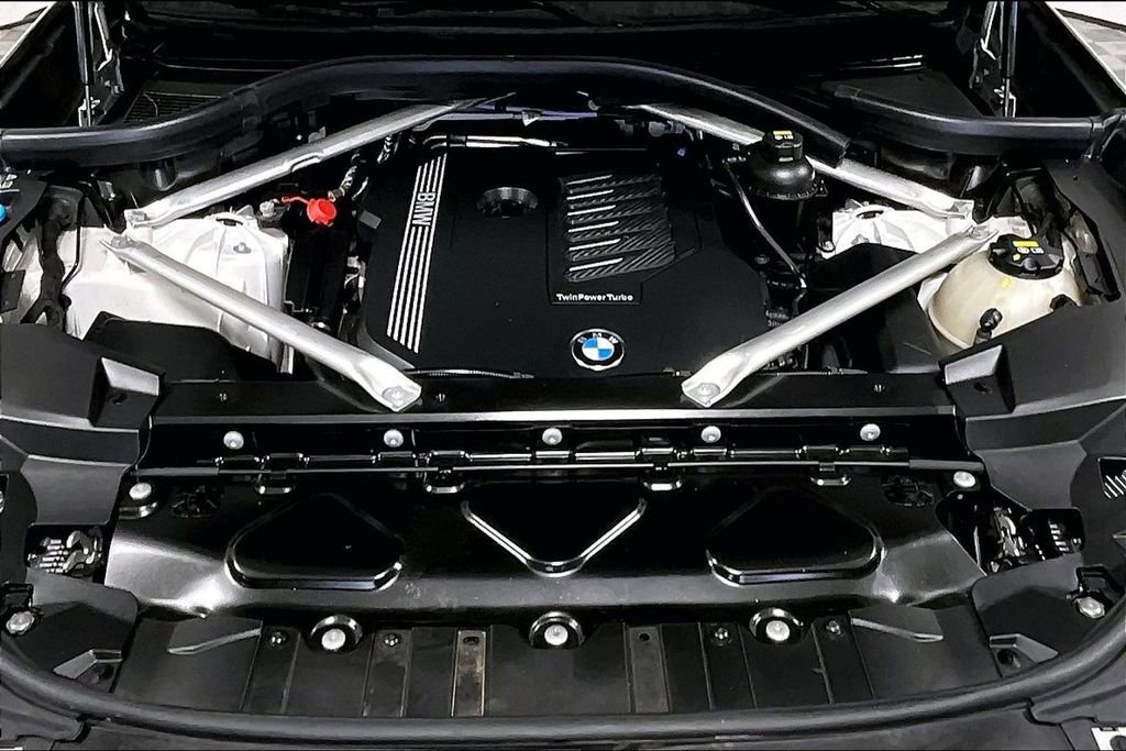 Used 2023 BMW X5 xDrive40i image 9