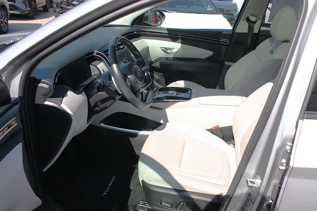 Used 2023 Hyundai Tucson Limited image 13