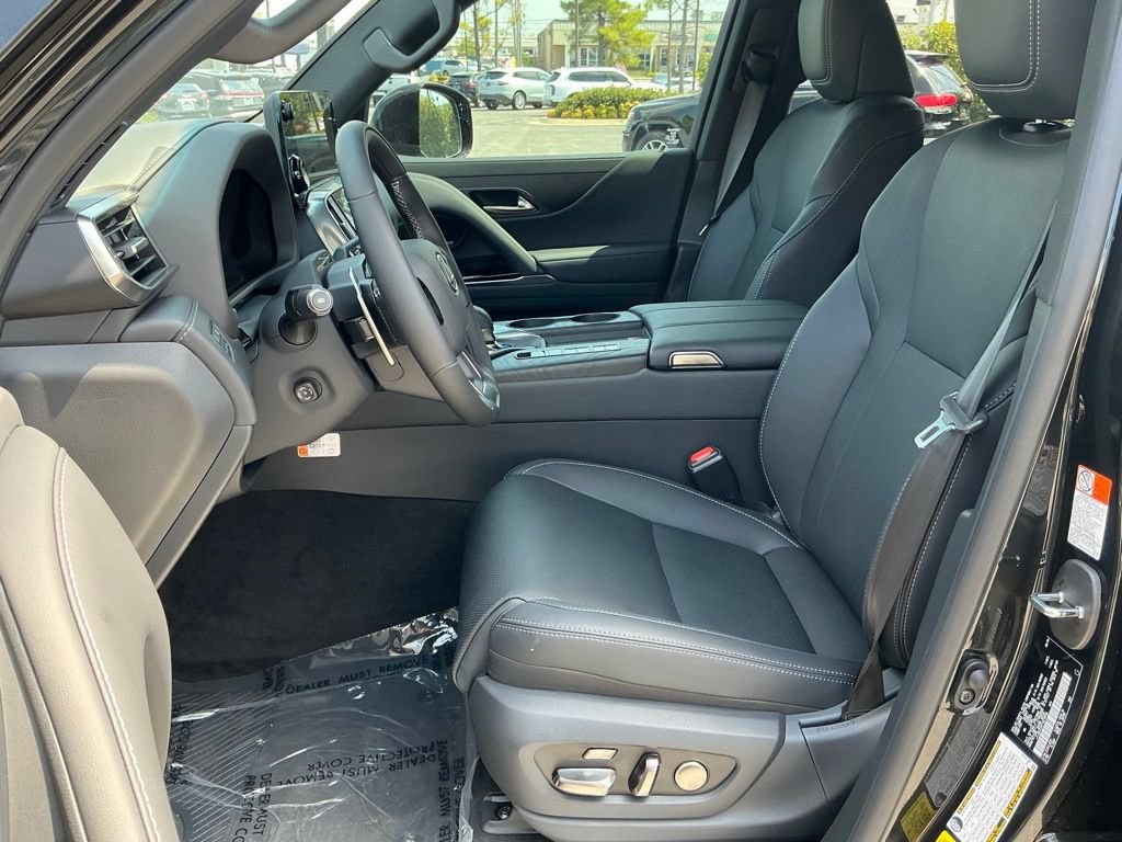 New 2026 Lexus LX 700h Luxury AWD/4WD image 13