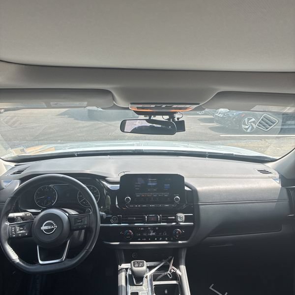 Used 2023 Nissan Pathfinder SV w/ SV Premium Package FWD image 24