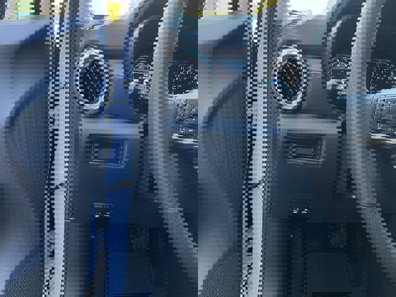 New 2025 Nissan Versa SR w/ Trunk Package image 22