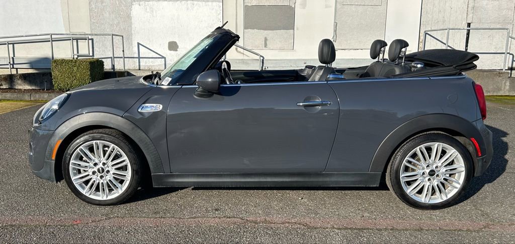 Used 2019 MINI Cooper S w/ Premium Package image 27