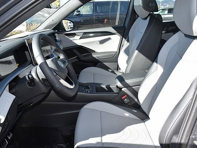New 2026 Volkswagen Tiguan SE R-Line AWD/4WD image 7