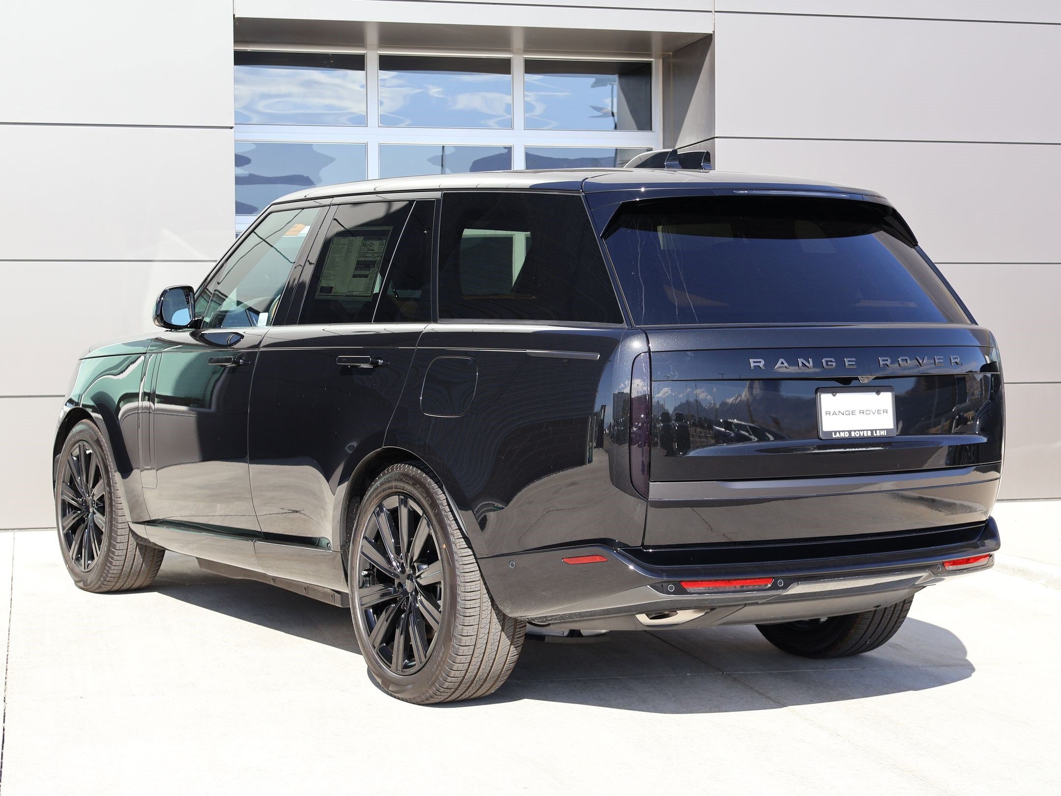 New 2026 Land Rover Range Rover SE AWD/4WD image 8