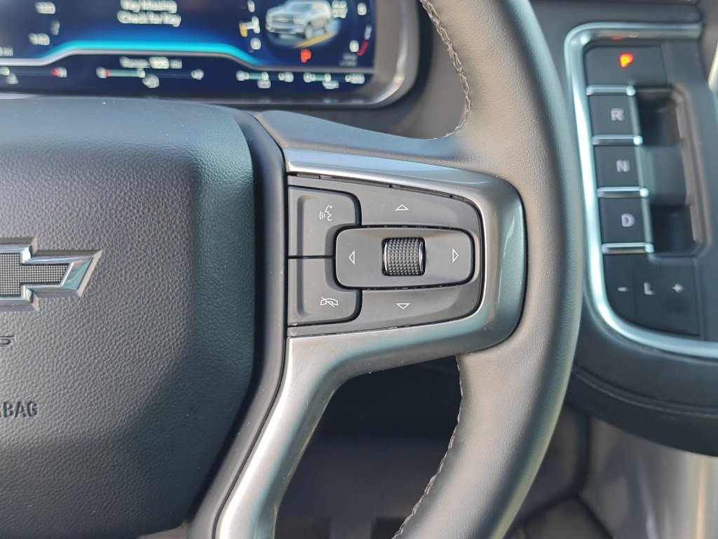 Used 2023 Chevrolet Tahoe Z71 w/ Luxury Package image 16