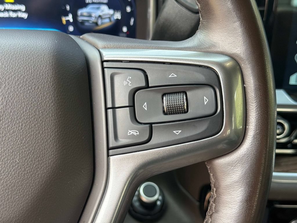 Used 2022 Chevrolet Silverado 1500 LT AWD/4WD image 27
