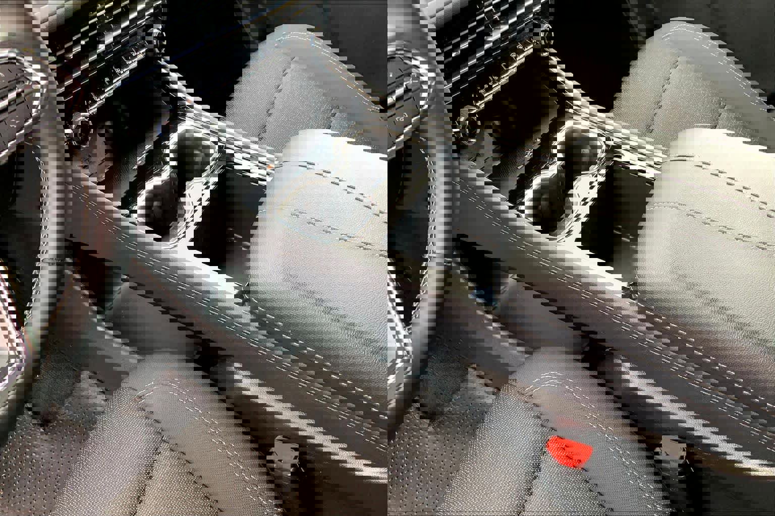 Used 2025 Chevrolet Traverse LT image 16