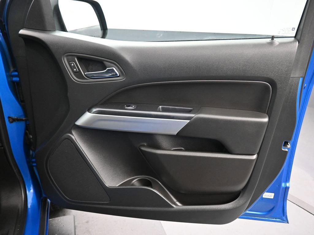 Used 2022 Chevrolet Colorado LT image 40