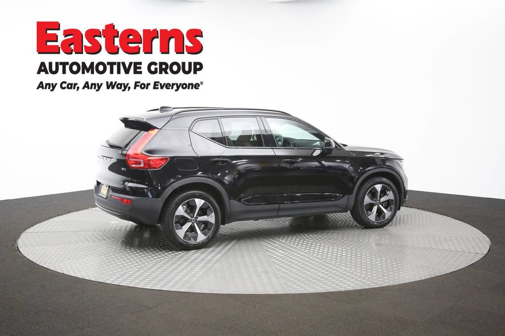 Used 2023 Volvo XC40 B4 Ultimate FWD image 37