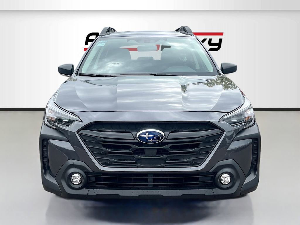 Used 2025 Subaru Outback image 2