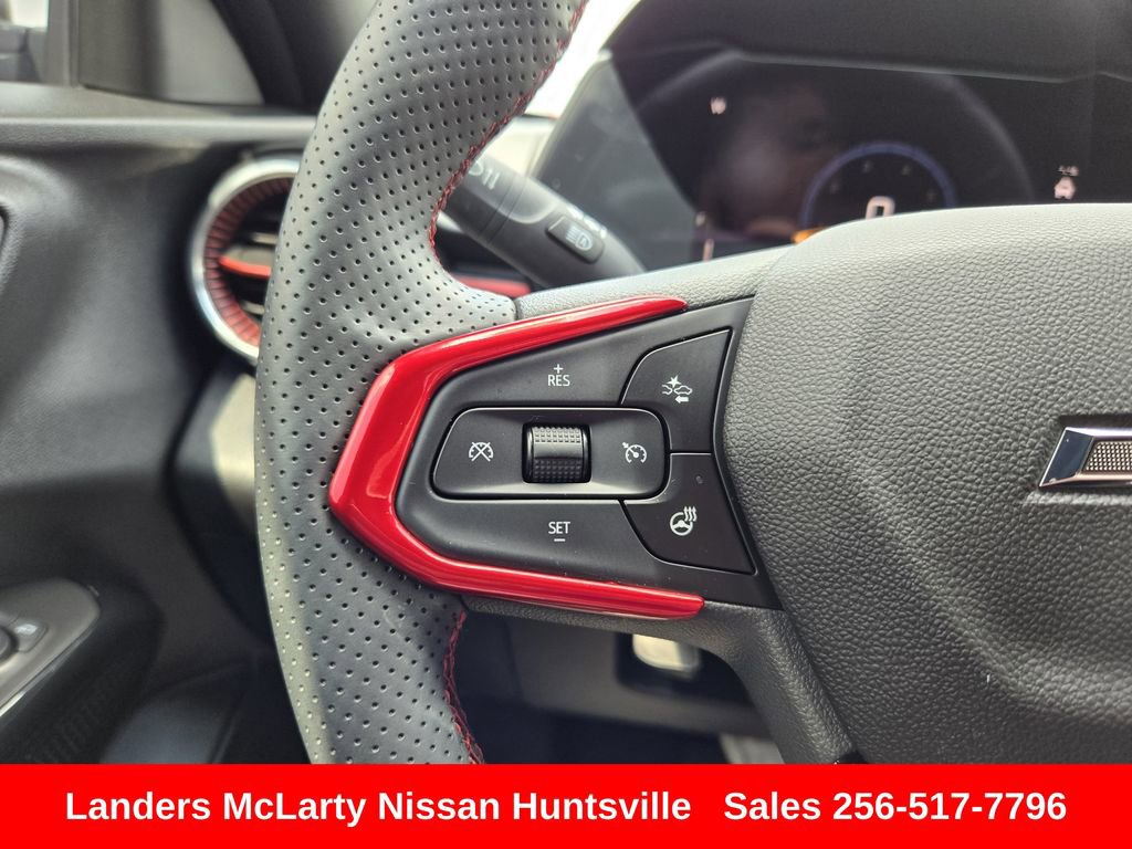 Used 2025 Chevrolet Trax RS w/ Driver Confidence Package FWD image 25