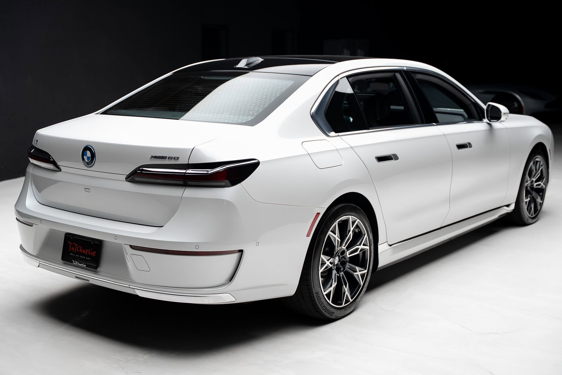 Used 2023 BMW i7 xDrive60 AWD/4WD image 33
