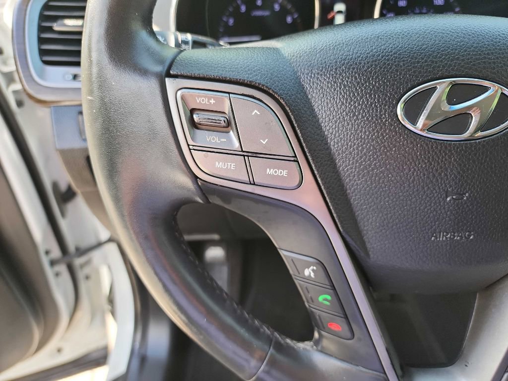 Used 2017 Hyundai Santa Fe Sport w/ Cargo Package FWD image 18