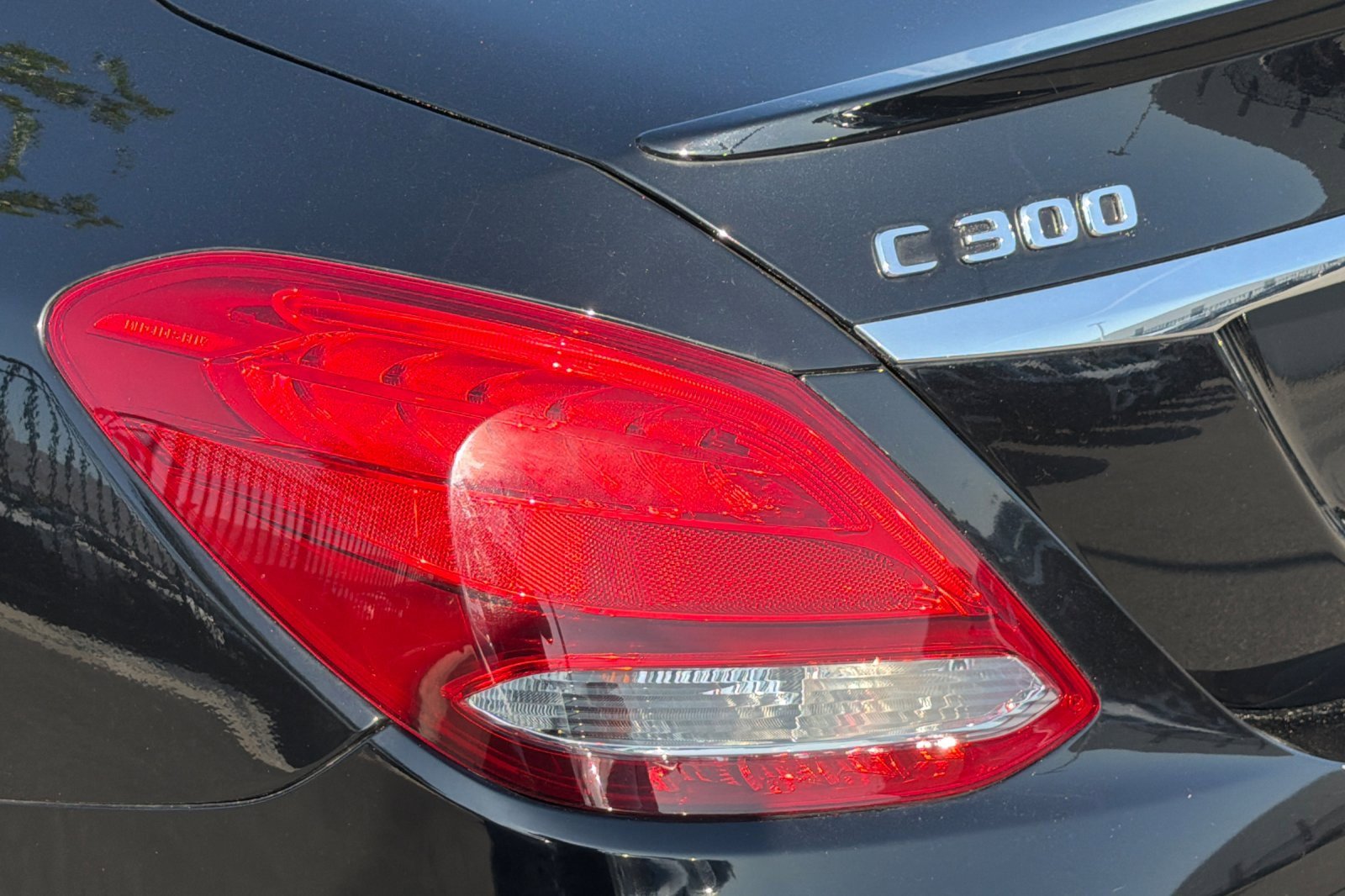 Certified 2018 Mercedes-Benz C 300 Sedan image 32