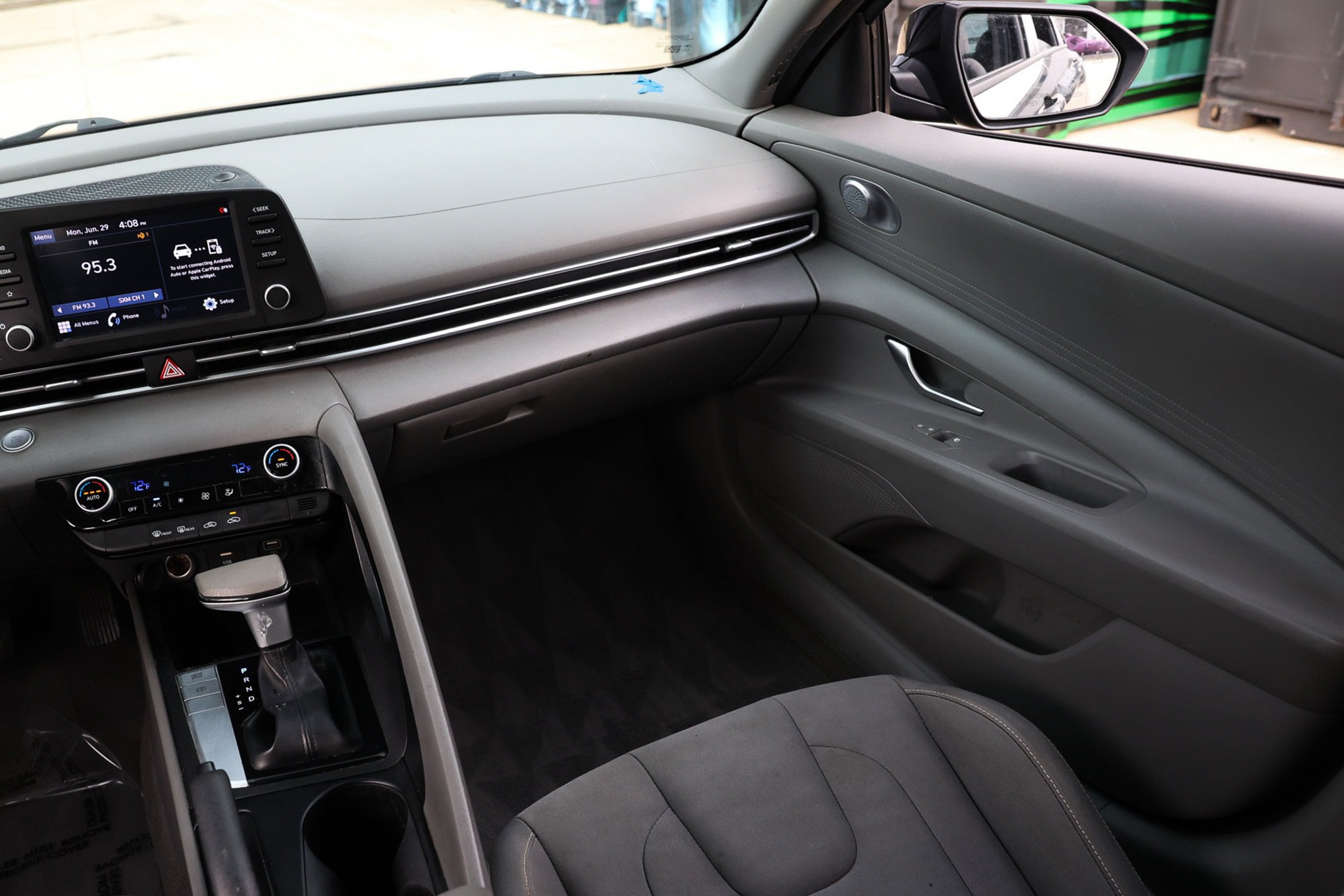 Used 2021 Hyundai Elantra SEL FWD image 26