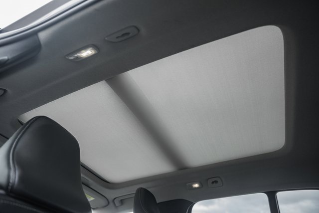 Used 2024 Volvo XC40 B5 Plus w/ Protection Package Premier image 2