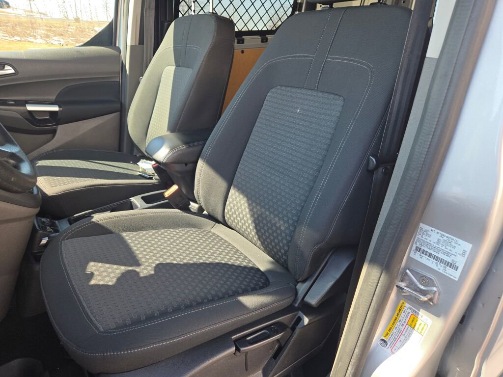 Used 2023 Ford Transit Connect XLT image 24