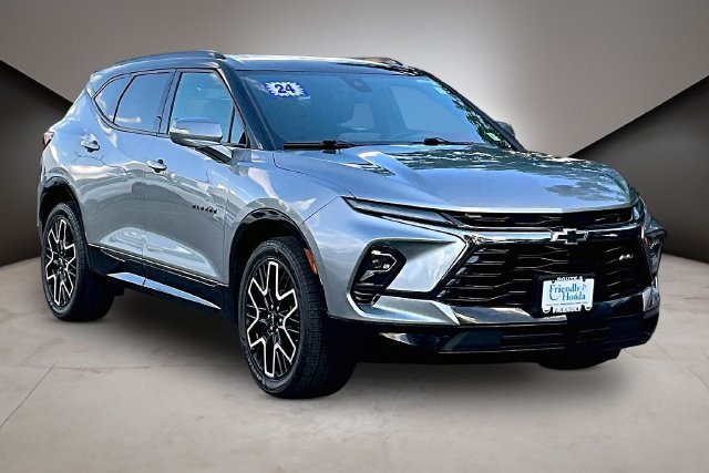 Used 2024 Chevrolet Blazer RS w/ Driver Confidence II Package AWD/4WD image 3