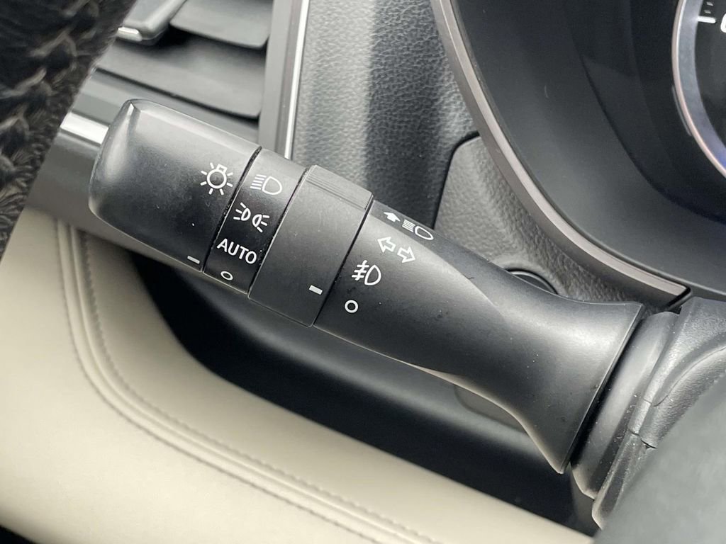 Used 2021 Subaru Ascent Limited w/ Technology Package image 15