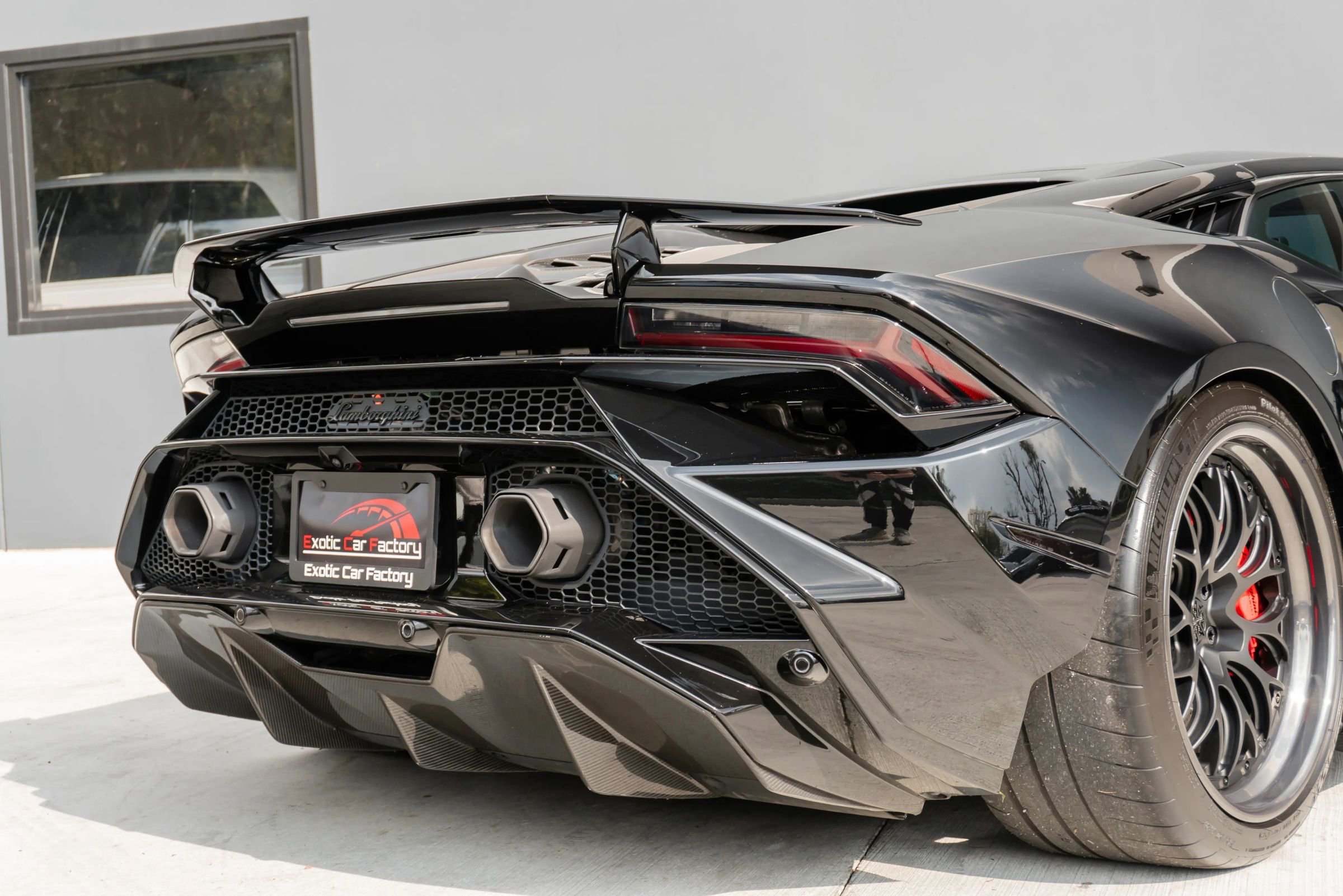 Used 2024 Lamborghini Huracan Tecnica image 44