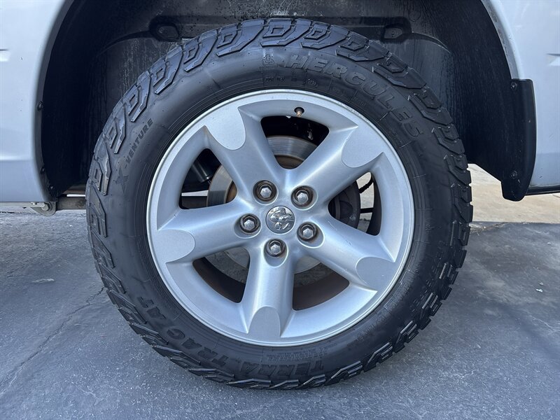 Used 2012 RAM 1500 Classic SLT RWD image 19