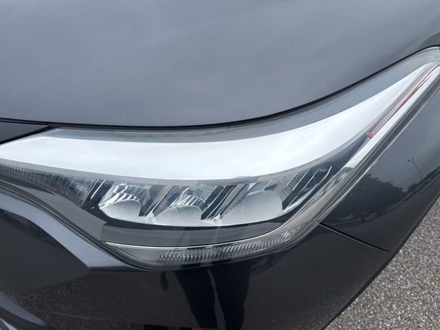 Used 2021 Toyota C-HR XLE FWD image 9